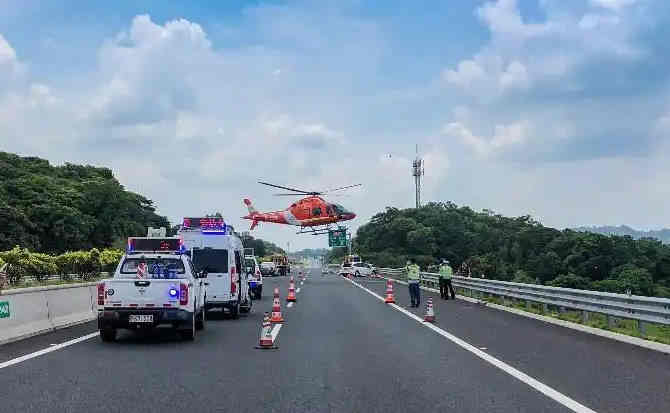 蓬安高速公路汽车救援案例