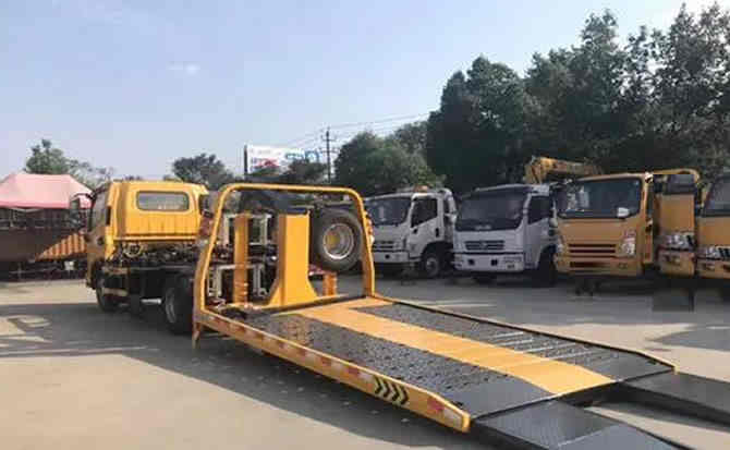 蓬安汽车中途维修案例